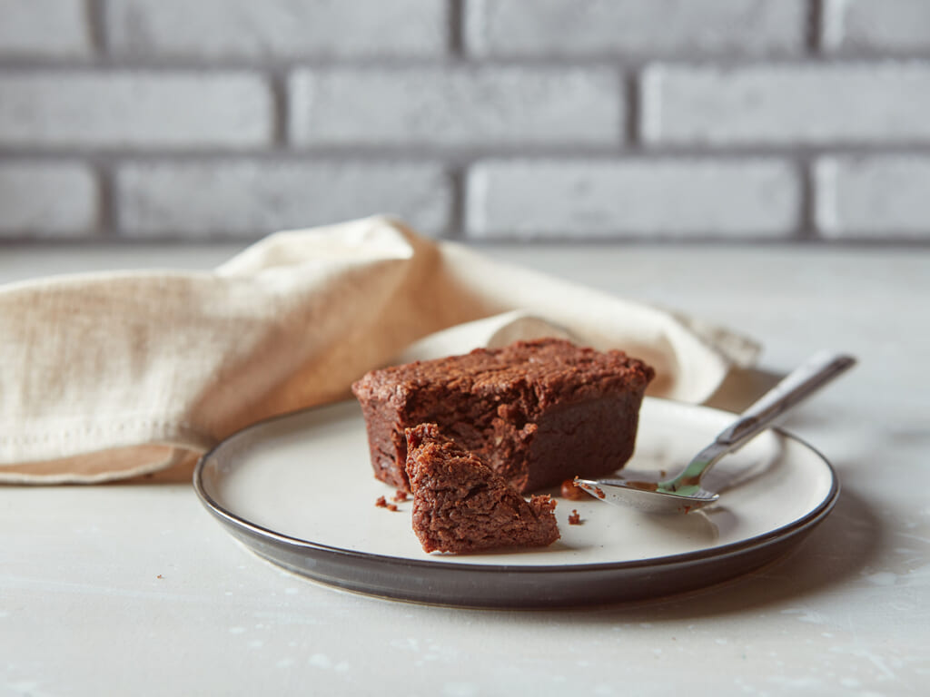 電子レンジで簡単 タッパーで作る低糖質チョコレートケーキの絶品レシピ Ageless エイジレスプラス 健康的な身体づくりサポートメディア
